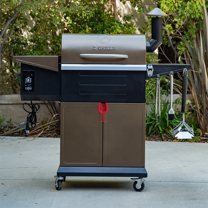 Z GRILLS Wood Pellet Grill and Smoker with PID Controller, 572 Sq. In Cooking Area, Direct Flame Searing.